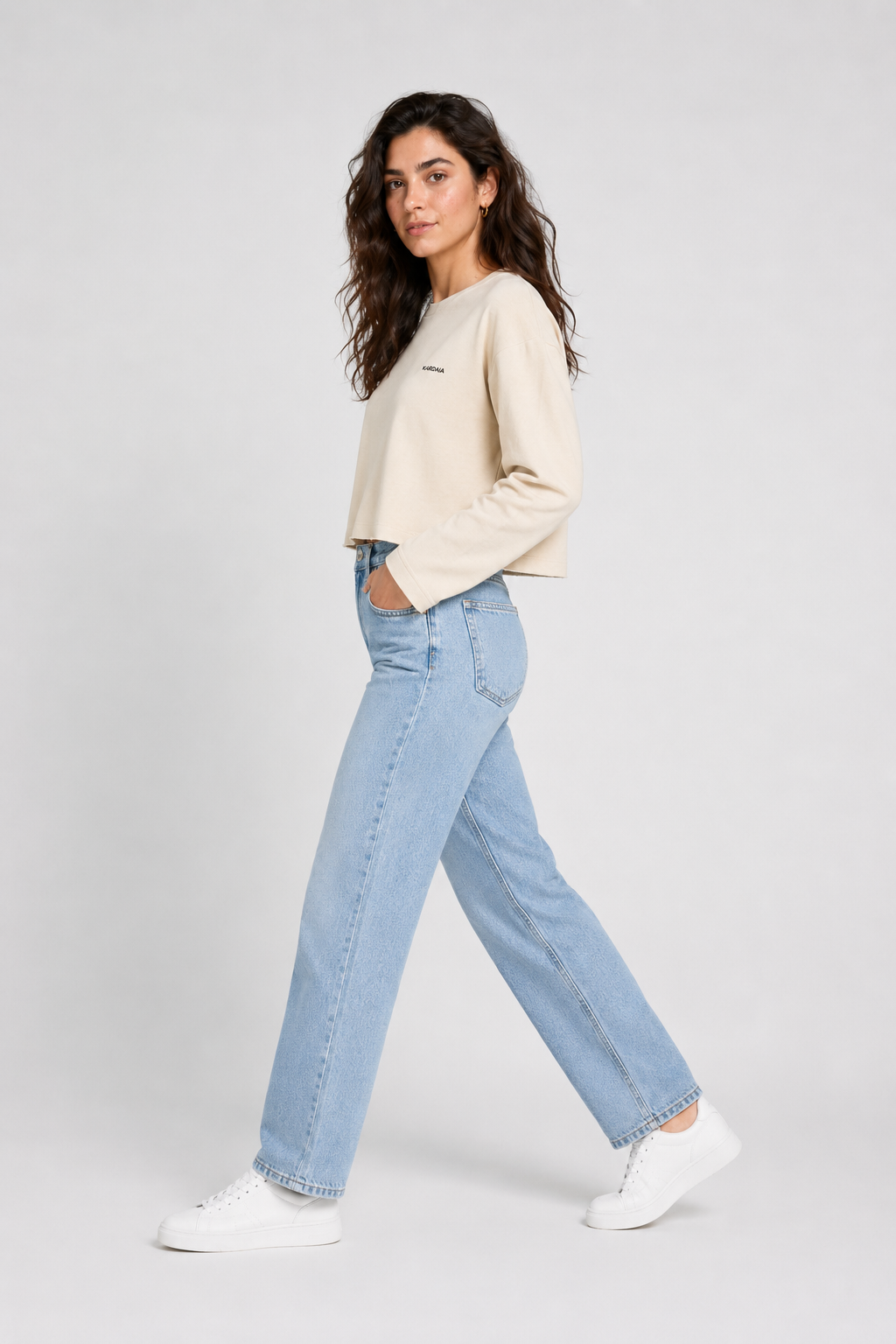 Pull Boxy Court Femme en Coton Bio – Teinte Minérale
