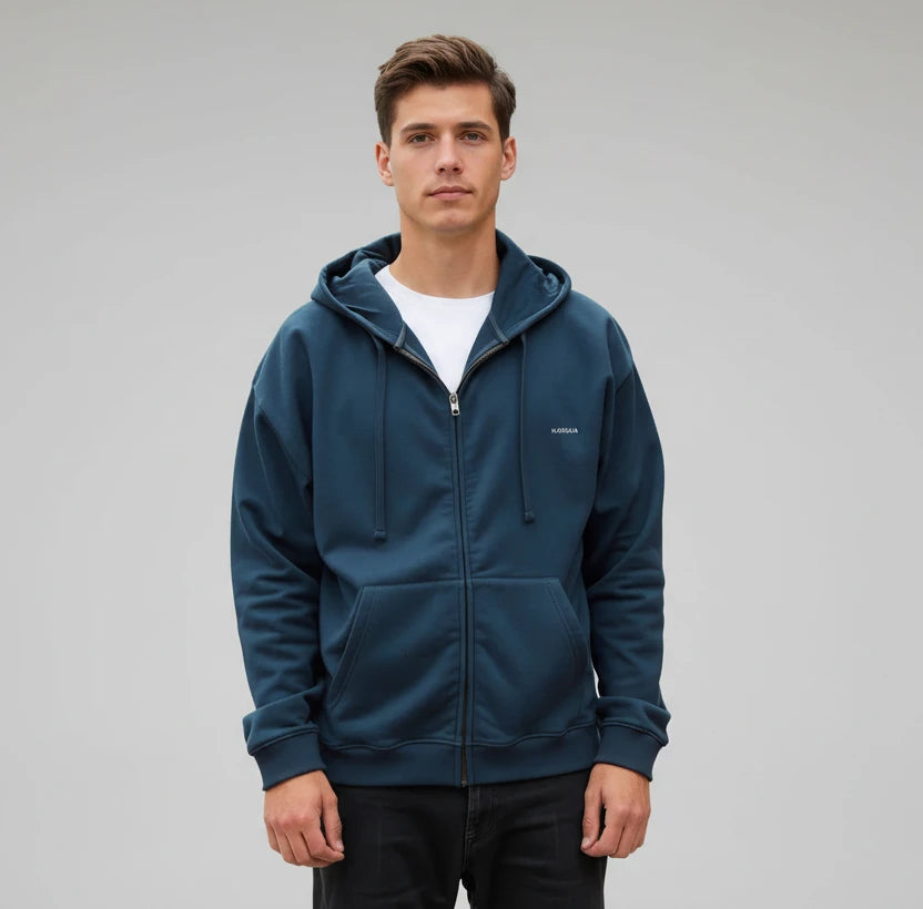 sweat navy zippé pour homme KARDAIA, coupe moderne en coton bio, ambiance bord de mer